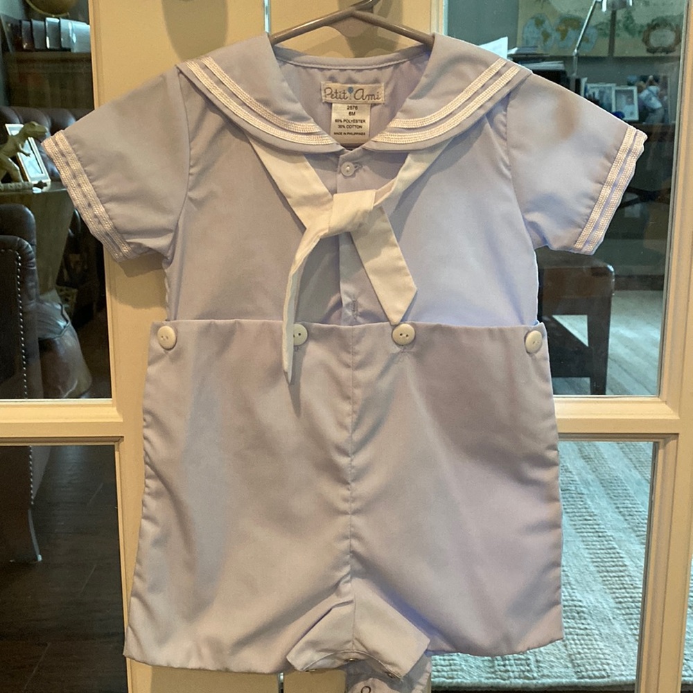 Petit ami sailor button on short set